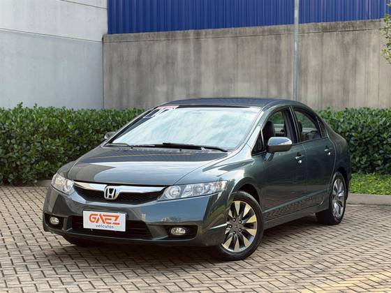 HONDA CIVIC 1.8 LXL 16V FLEX 4P AUTOMÁTICO HONDA CIVIC 1.8 LXL 16V FLEX 4P AUTOMÁTICO